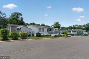 9413 Gumtree Park St, Capitol Heights, MD 20743 - Photo 2