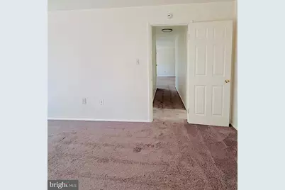 5219 Newton Street #102, Bladensburg, MD 20710 - Photo 4