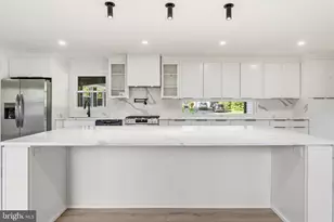13010 Viewpoint Ln, Bowie, MD 20715 - Photo 6