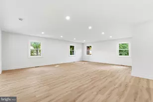 13010 Viewpoint Ln, Bowie, MD 20715 - Photo 10