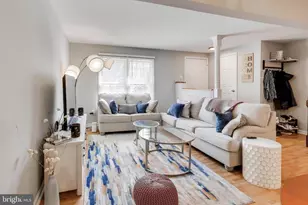 14222 Oxford Dr, Laurel, MD 20707 - Photo 4