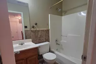 940 Newington Ct, Capitol Heights, MD 20743 - Photo 8