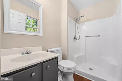 4004 Hobart Court, Springdale, MD 20774 - Photo 18