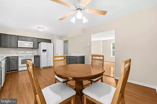 4004 Hobart Ct, Springdale, MD 20774 - Photo 8