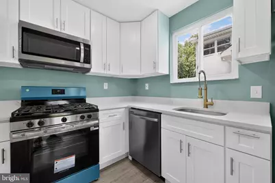 9034 Rhode Island Avenue, College Park, MD 20740 - Photo 6