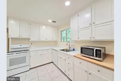 111 Tamarisk Court, Greenbelt, MD 20770 - Photo 12