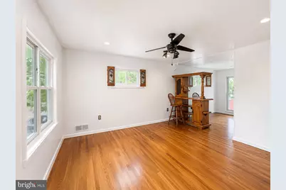 6806 Beacon Place, Riverdale, MD 20737 - Photo 6