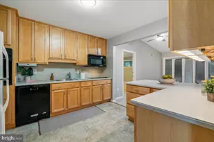 6605 Ian St, Hyattsville, MD 20784 - Photo 16