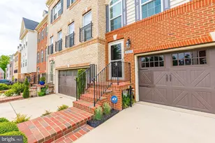 3831 Pentland Hills Dr, Upper Marlboro, MD 20774 - Photo 2