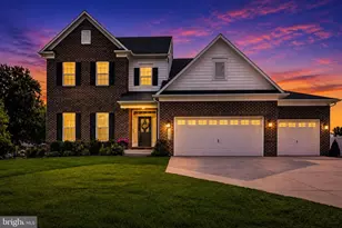 12502 Monterey Pk Ct, Brandywine, MD 20613 - Photo 2