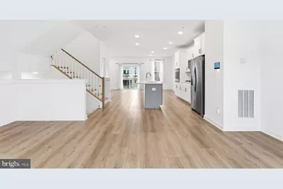 614 Glenn Lake Dr, Bowie, MD 20716 - Photo 4