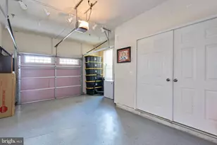 866 Regents Square, Oxon Hill, MD 20745 - Photo 40