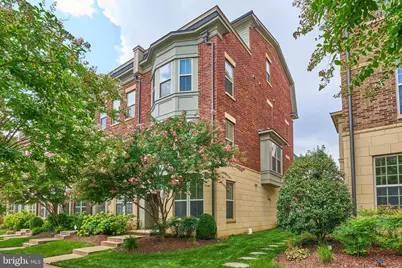 866 Regents Square #336, Oxon Hill, MD 20745 - Photo 2