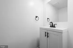 13004 Midsummer Ln, Bowie, MD 20715 - Photo 14