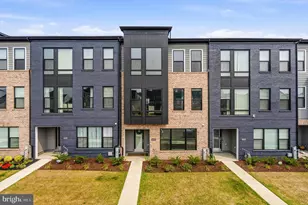 16007 Hyde Pk Pl, Bowie, MD 20716 - Photo 2
