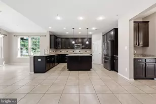 2700 Lake Forest Dr, Upper Marlboro, MD 20774 - Photo 14