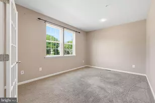 2700 Lake Forest Dr, Upper Marlboro, MD 20774 - Photo 20