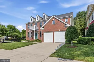2700 Lake Forest Dr, Upper Marlboro, MD 20774 - Photo 2