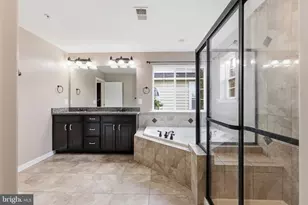 2700 Lake Forest Dr, Upper Marlboro, MD 20774 - Photo 28