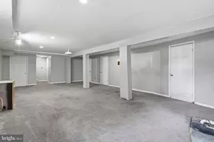 7902 Claudia Dr, Oxon Hill, MD 20745 - Photo 28