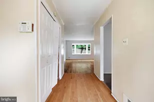 7902 Claudia Dr, Oxon Hill, MD 20745 - Photo 4