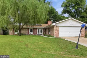 7902 Claudia Dr, Oxon Hill, MD 20745 - Photo 2