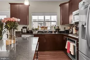 4560 Longfellow St, Hyattsville, MD 20781 - Photo 12