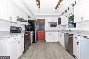 12703 Kincaid Ln, Bowie, MD 20715 - Photo 14