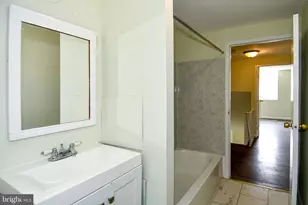 7768 Burnside Rd, Landover, MD 20785 - Photo 24