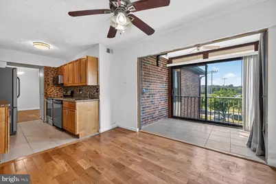 7716 Hanover Parkway #304, Greenbelt, MD 20770 - Photo 10