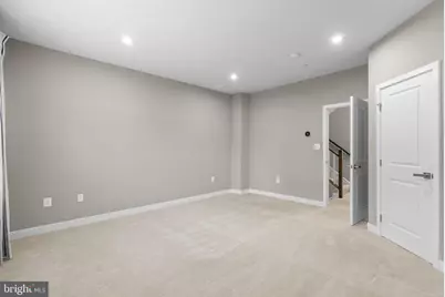 6100 Northwest Drive, Hyattsville, MD 20782 - Photo 18