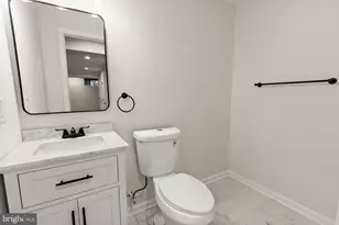 6916 Flag Harbor Dr, District Heights, MD 20747 - Photo 32
