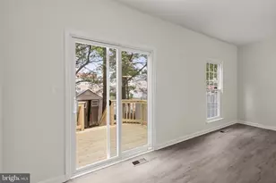 6916 Flag Harbor Dr, District Heights, MD 20747 - Photo 16