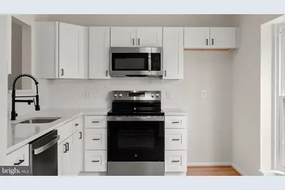 6916 Flag Harbor Drive, District Heights, MD 20747 - Photo 10
