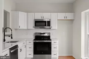 6916 Flag Harbor Dr, District Heights, MD 20747 - Photo 10