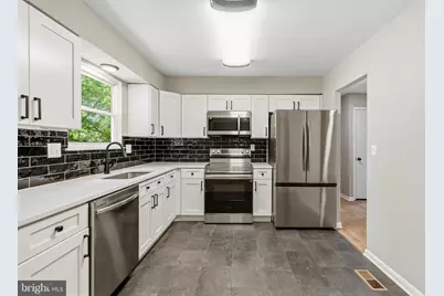 4801 Iverson Place, Temple Hills, MD 20748 - Photo 6