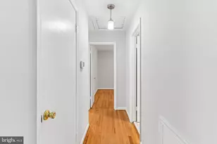 9203 Wellington Ct, Lanham, MD 20706 - Photo 18