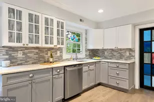 13005 Victoria Heights Dr, Bowie, MD 20715 - Photo 8