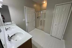 6214 Westchester Park Dr, College Park, MD 20740 - Photo 16