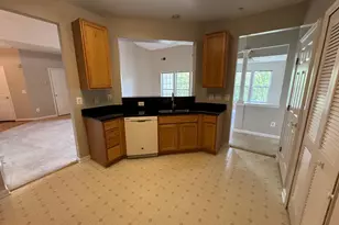 6214 Westchester Park Dr, College Park, MD 20740 - Photo 8