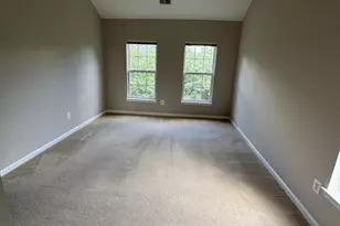 6214 Westchester Park Dr, College Park, MD 20740 - Photo 12