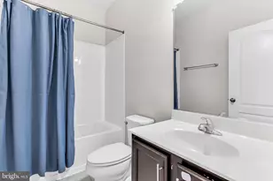 8710 Sweet Lauren Ct, Upper Marlboro, MD 20772 - Photo 16