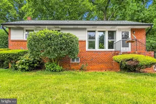 8408 Carrollton Pkwy, Hyattsville, MD 20784 - Photo 4