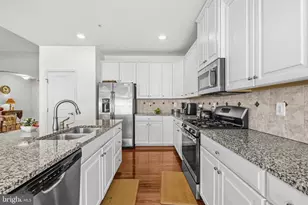 9411 Piaffe Cir, Upper Marlboro, MD 20772 - Photo 12