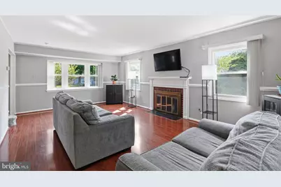 4113 Wakefield Lane, Bowie, MD 20715 - Photo 4