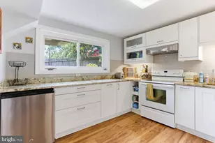 5923 Bryn Mawr Rd, College Park, MD 20740 - Photo 4