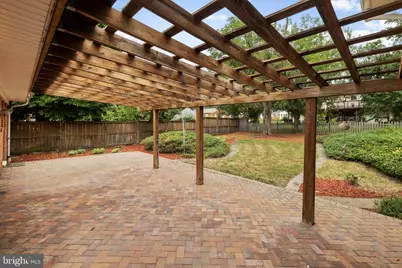 2200 Rosecroft Boulevard, Fort Washington, MD 20744 - Photo 2