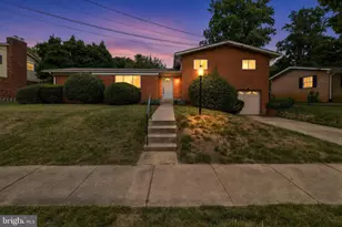 2200 Rosecroft Blvd, Fort Washington, MD 20744 - Photo 1