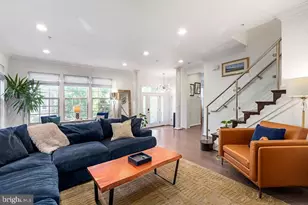 622 Overlook Park Dr, Oxon Hill, MD 20745 - Photo 6