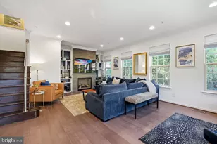 622 Overlook Park Dr, Oxon Hill, MD 20745 - Photo 10